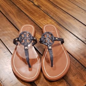 tory burch miller sandals too loose